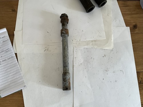 Honda cbr400 wheel spindle - honda,