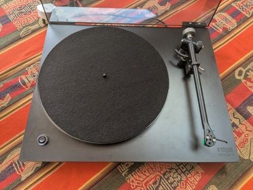 Rega planar turntable - planar,