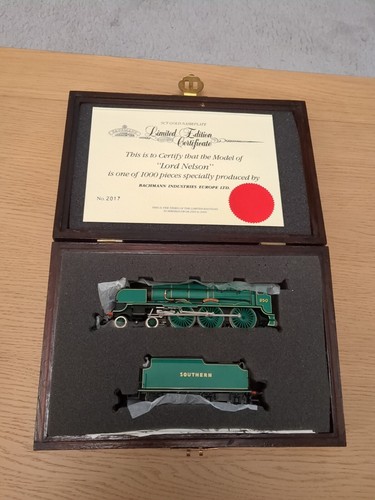Bachmann limited edition 9ct - ,