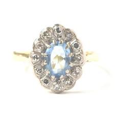 18ct Gold Diamond & Topaz Oval Ring Size Ladies L 1/2 Hallmarked 12.9mm High 3g