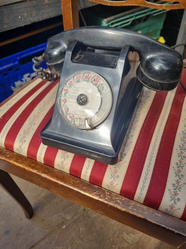 Vintage phone telephone french - telephone,
