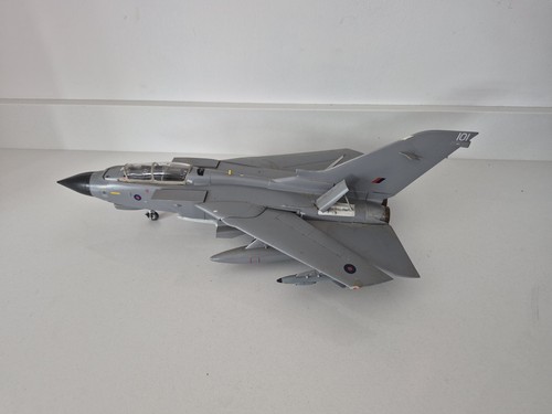 Large model military aircraft - military,