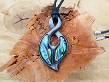 New Zealand Abalone Paua Shell Maori Single Twist Pendant Cord Necklace 18"