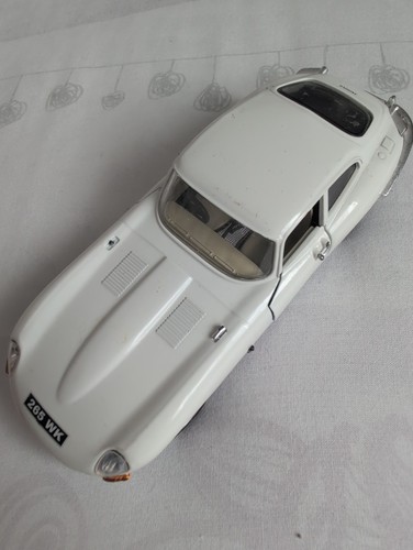 Saico scale diecast - scale,