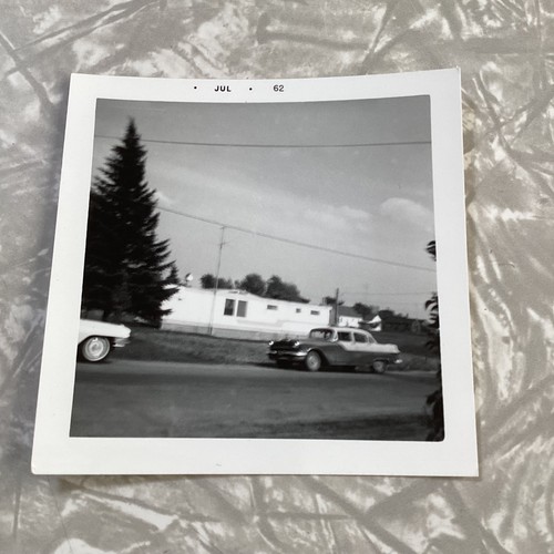 Vintage 1962 black - 1962, white
