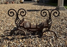 Cast Iron Fire Basket Swan’s Nest Grate with Curl Formed Dogs Log Coal 21kg