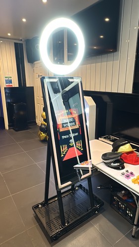 Magic mirror photobooth - photobooth, for