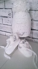 BABY CROCHET KNITTING HAND