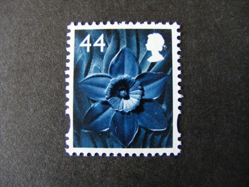 Qeii mnh wales w103 44p - gb, sg