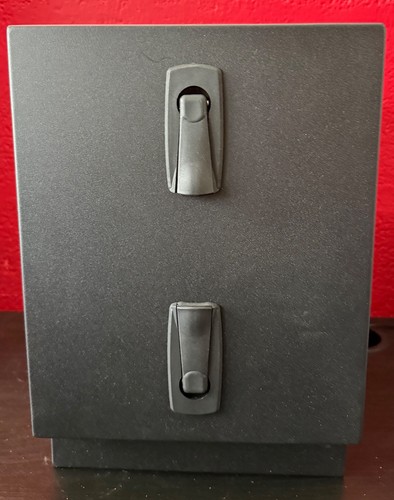 Gas locker - (camping, 907)