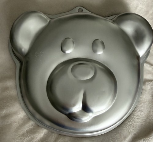 Wilton animal crackers cake - wilton,