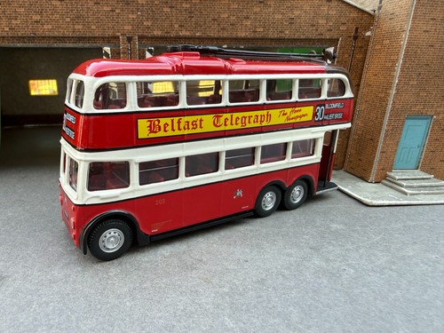 Corgi om43702 belfast trolley - belfast,