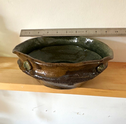 Glossy green bronze glazed - &,