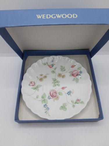 Wedgwood rosehip trinket - wedgwood,