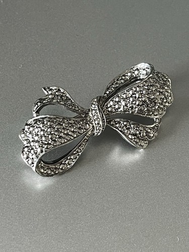 Vintage silver tone marcasite