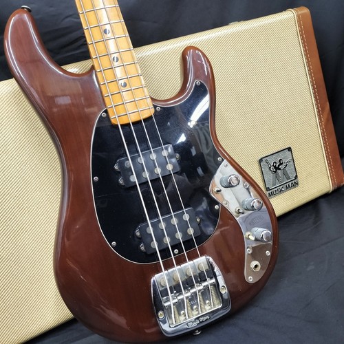Music man sabre bass - man,