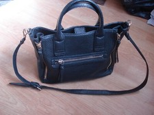 MANGO TOUCH BLACK LEATHER SHOULDER/HANDBAG POCKETS ZIP  12X9X5INCH