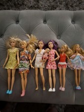 2 Barbie Dolls,2 X Skipper