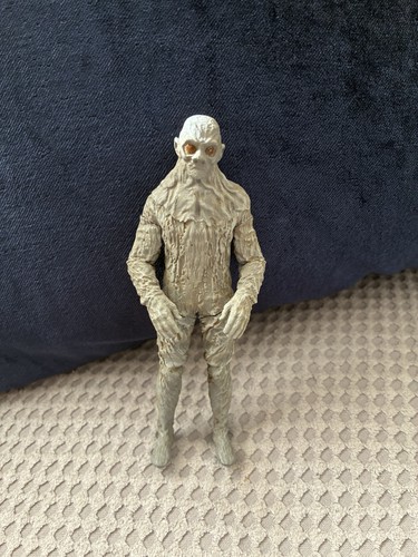 Who custom figure - figure, ballel