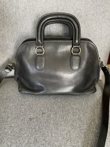 Vintage coach black crossbody - black,