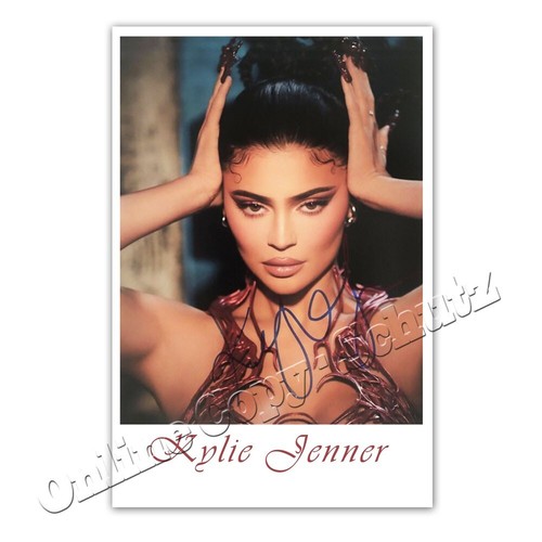 Kylie jenner autograph - kylie,