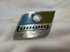 VINTAGE LUDWIG 1970’s BLUE & OLIVE BADGE #1713892 & NEW LUDWIG GROMMET