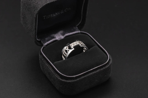 Tiffany 18ct white - &,