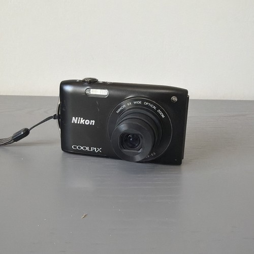 Nikon coolpix s3200 - nikon,