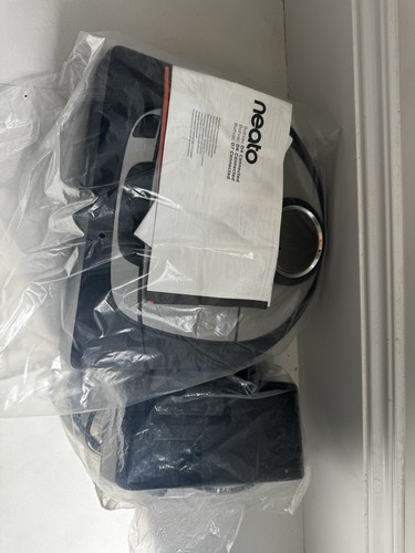 Neato robo vacuum cleaner - vacuum,