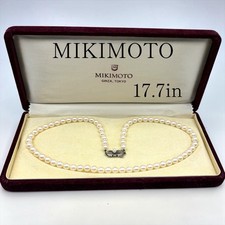 MIKIMOTO Akoya Pearl Necklace