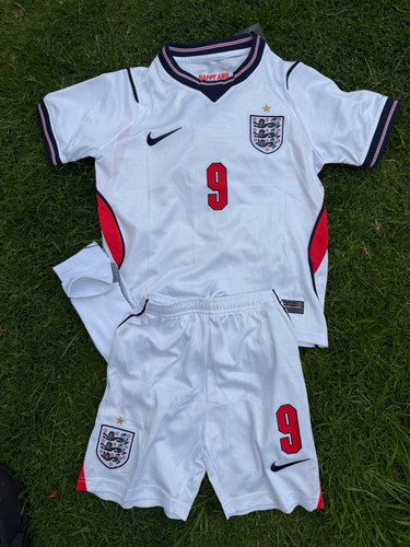 Footbal kit for kids - , england
