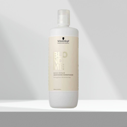 Schwarzkopf blond bond - me,