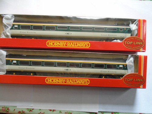 Hornby coaches great - 2x,
