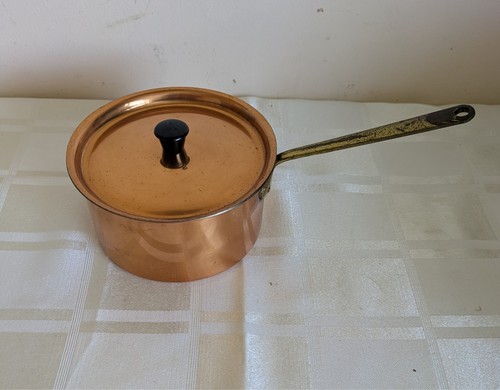 Vintage small lidded - lidded, copper
