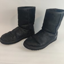 Ugg Australia Classic Short Boots Scales Black Sherpa Women's Size 7.5