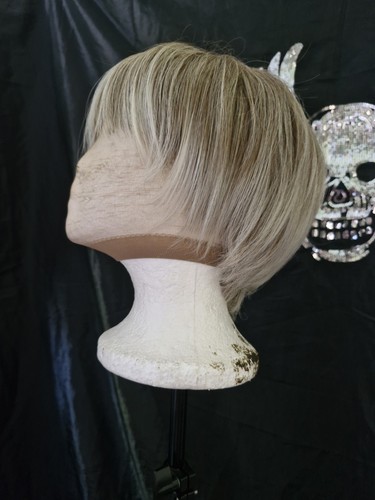 Short blonde wig - blonde,