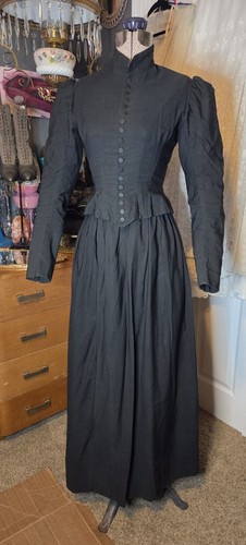 2pc black victorian riding - black,