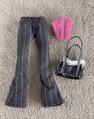 Bratz doll clothes boutique - clothes,