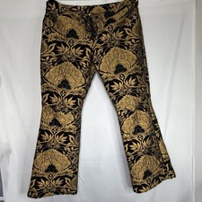 Shrine of Hollywood Black Gold