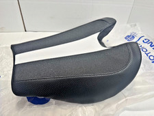 NEW Genuine Hyosung GT125R GT250R GT650R EFi Front Riders Seat 94510H99700WP3