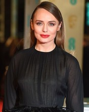SEXY LAURA HADDOCK 8x10 PHOTO