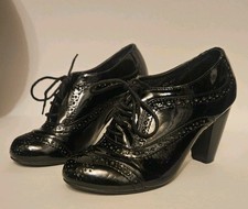 Ladies Size 4 Black Patent 3in