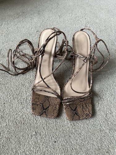Plt beige snake lace - plt, up