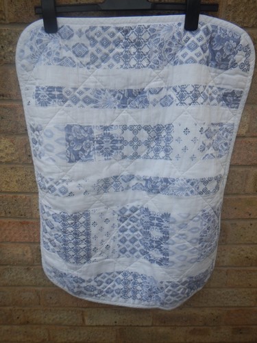 Lightly quilted pillowcase - lightly,