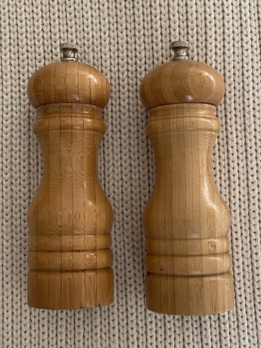 2pcs salt pepper grinders - salt,