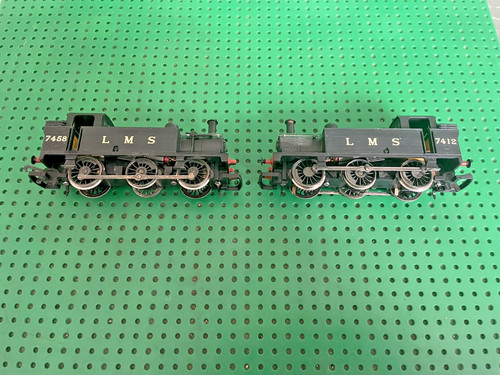 Hornby gauge r052 loco - gauge, x2