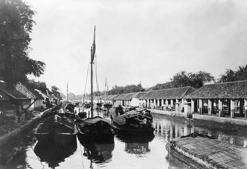 Indonesia batavia barges - batavia,