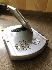 Mobile DVD player and screens for car entertainment