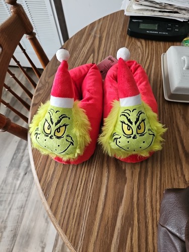 Nwt adult grinch unisex - nwt,