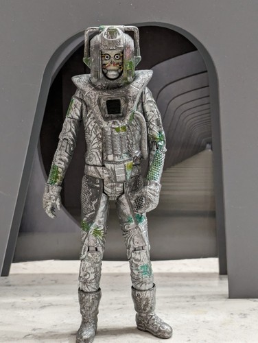 Who skeleton rogue skull - who,